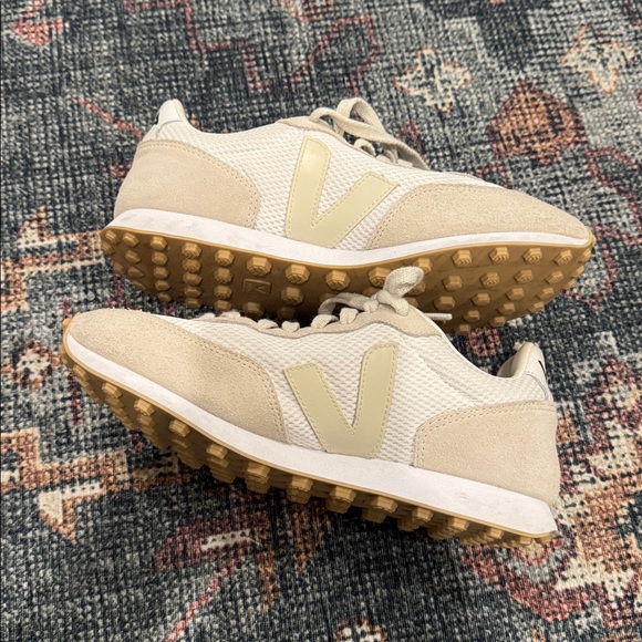 Veja Off-White and Cream Sneakers - Picture 5 of 5